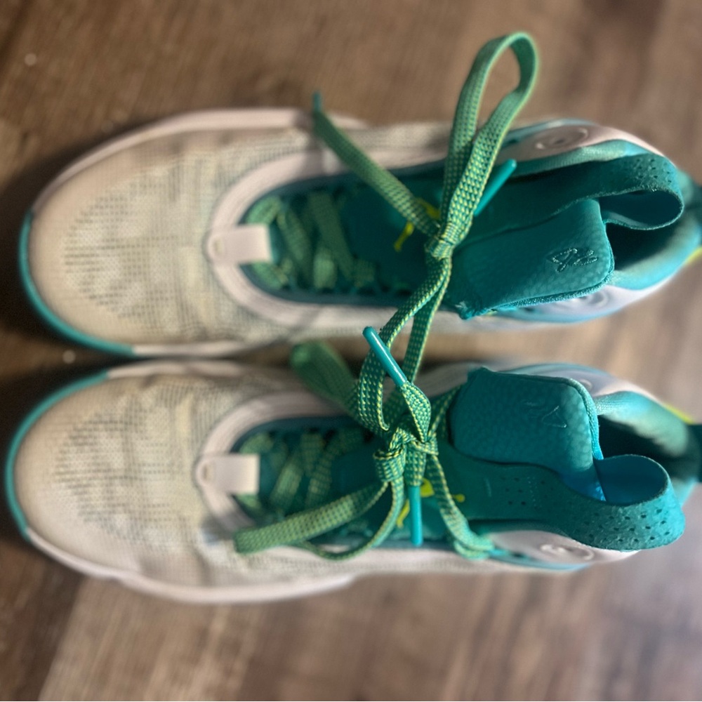 Girl's Teal Air Jordan Basketball Athletic Shoes